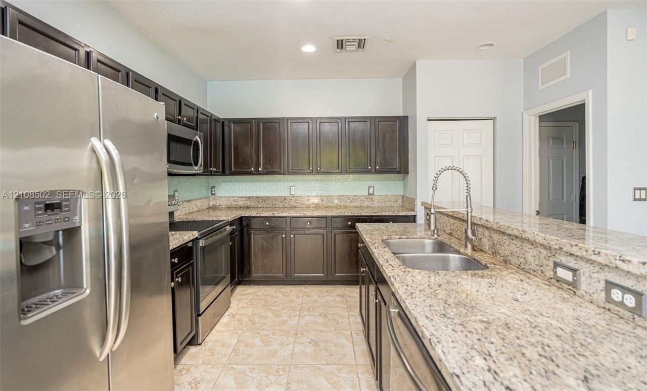 180 NE 26th Ave , Homestead, FL 33033 Photo