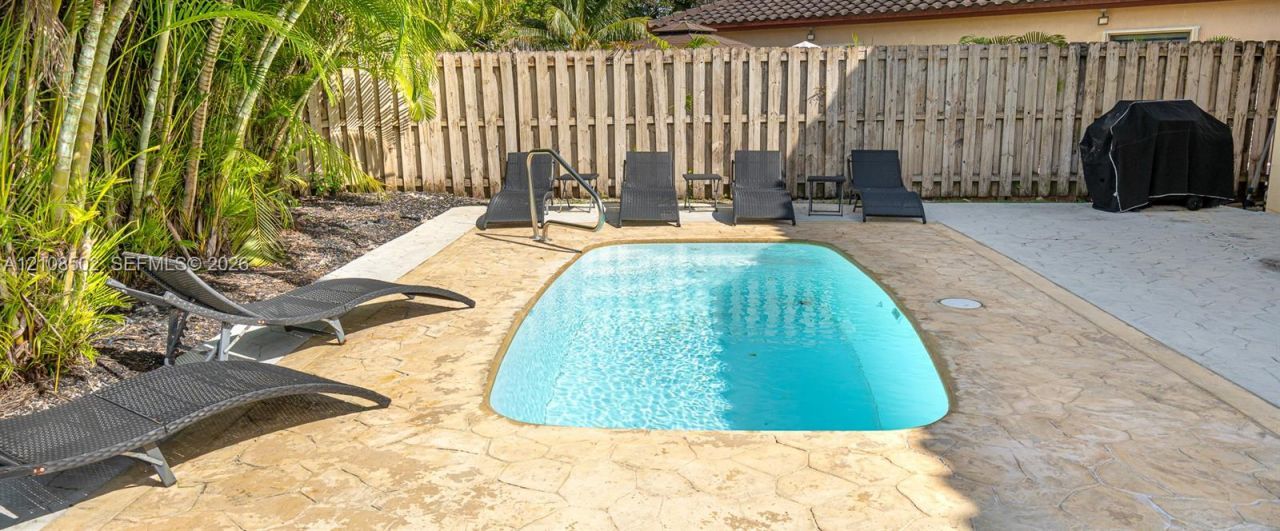 180 NE 26th Ave , Homestead, FL 33033 Photo