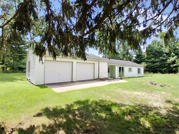 12461 Farr Road, Ravenna, MI 49451