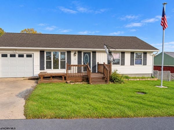 514 Hayhurst Street, Rivesville, WV 26554
