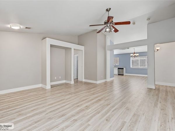 5921 Mount Auburn Street , Las Vegas, NV 89130