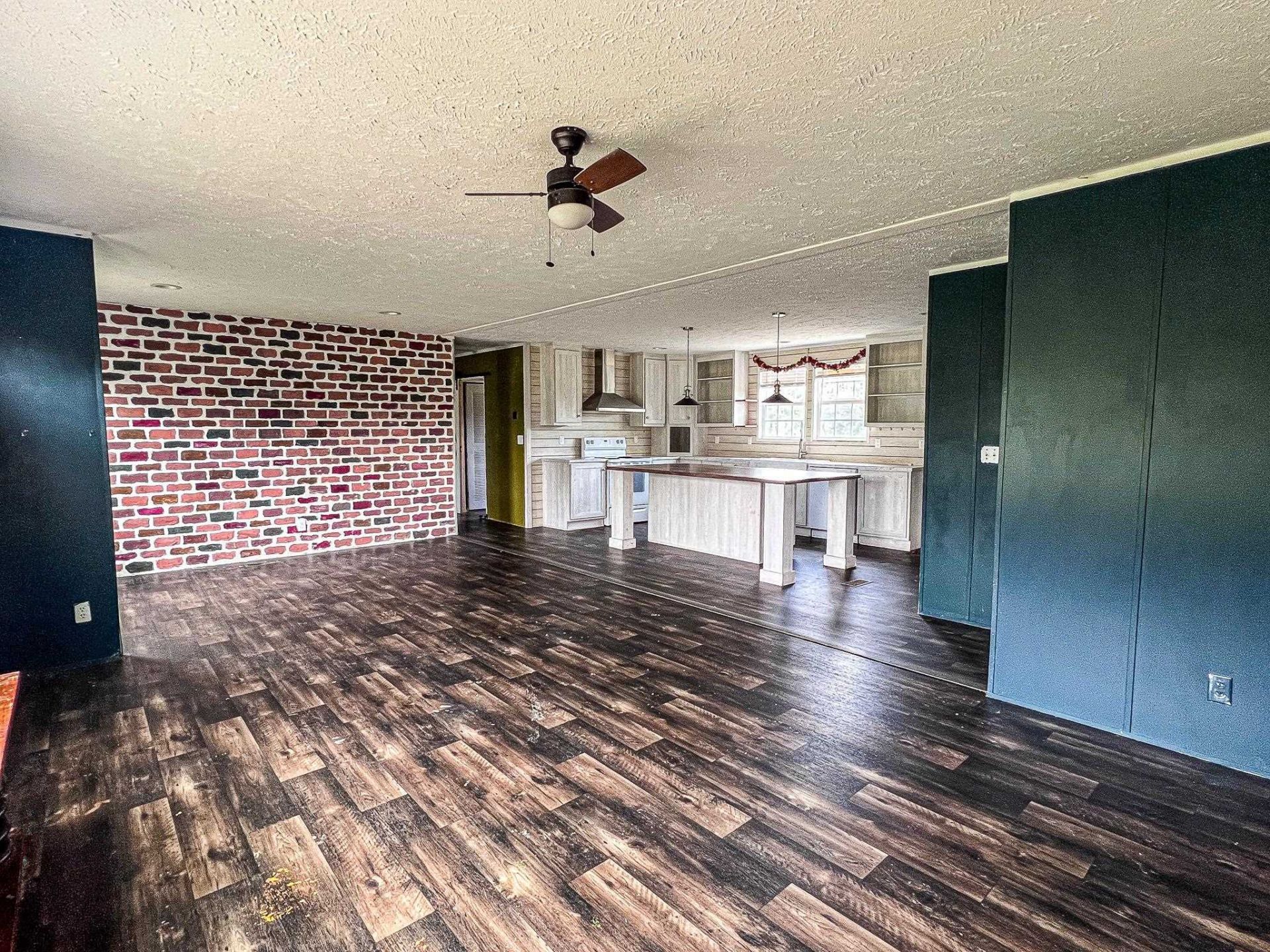 176 Old Flowers Rd.  Photo 2