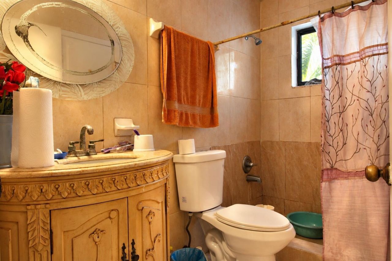 13946 NE 4th Ave C B Avenue, Unit CB, Miami, FL 33161 Photo