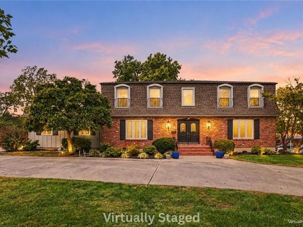 4950 Parish Drive, Roeland Park, KS 66205