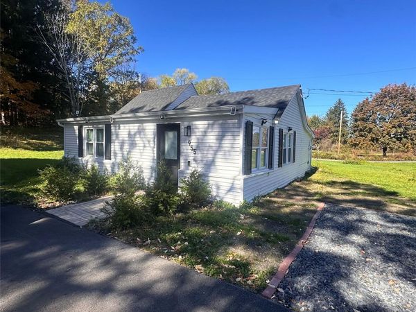 955 State Route 32 , Wallkill, NY 12589