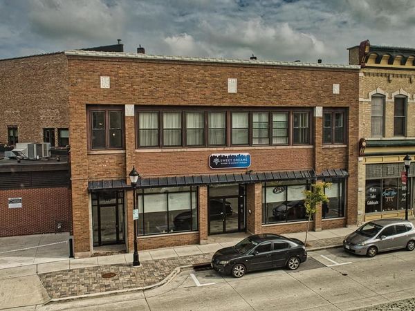332 W Broadway AVENUE, Waukesha, WI 53186