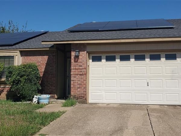 707 W Embercrest, Arlington, TX 76017