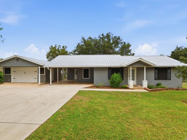 667 Fm 2772, La Vernia, TX 78121