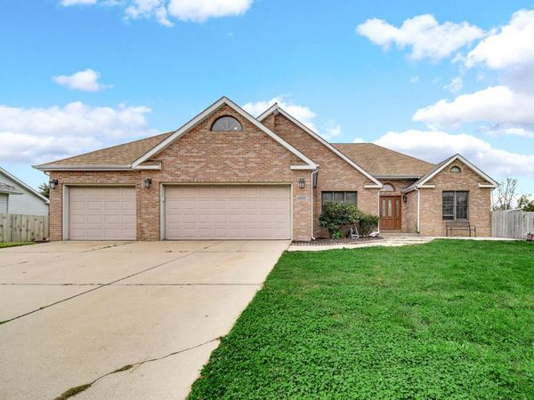 6331 Savannah Avenue , Portage, IN 46368