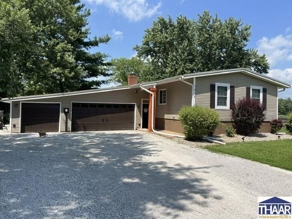 1413 E State Road 46, Centrpoint, IN 47840