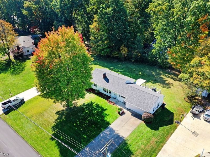 320 Montridge Drive, Canfield, OH 44406 Photo 9