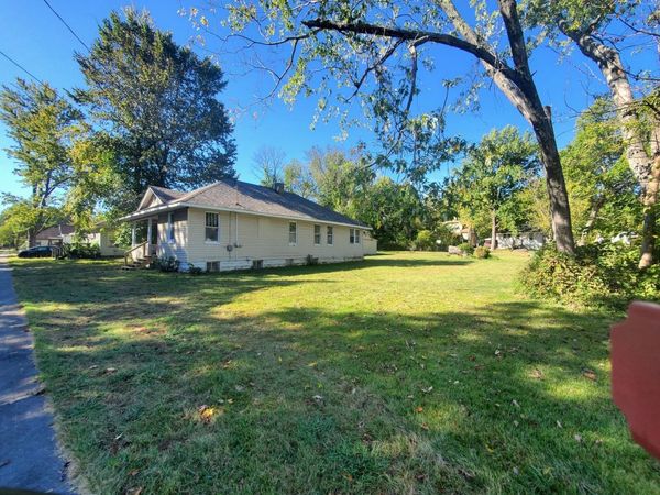 608 N Carico Street , Carbondale, IL 62901