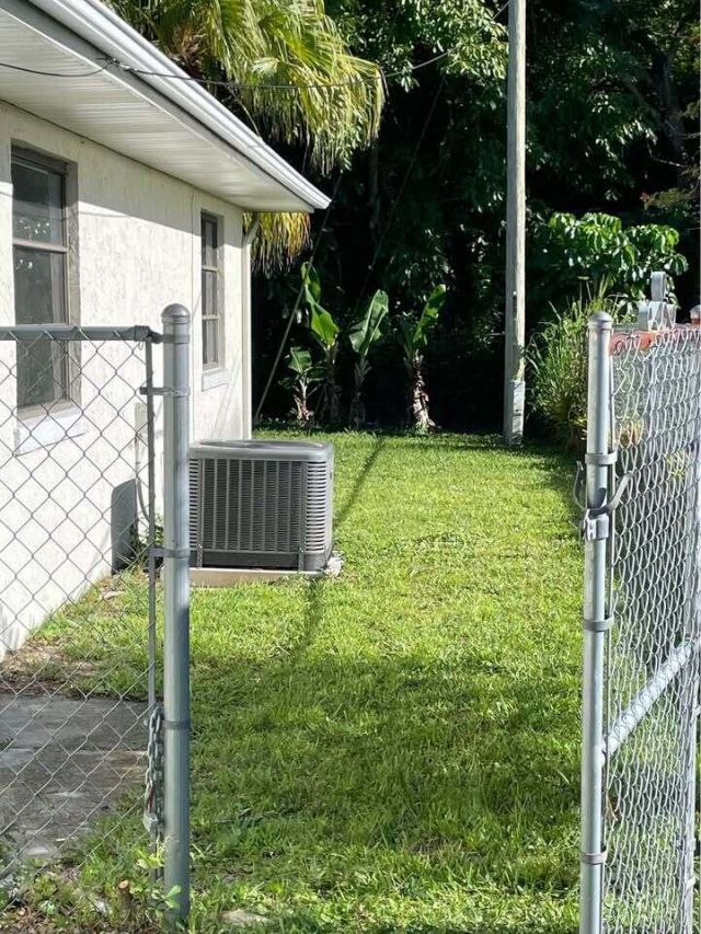 2616 Newport Drive, Fort Pierce, FL 34982 Photo