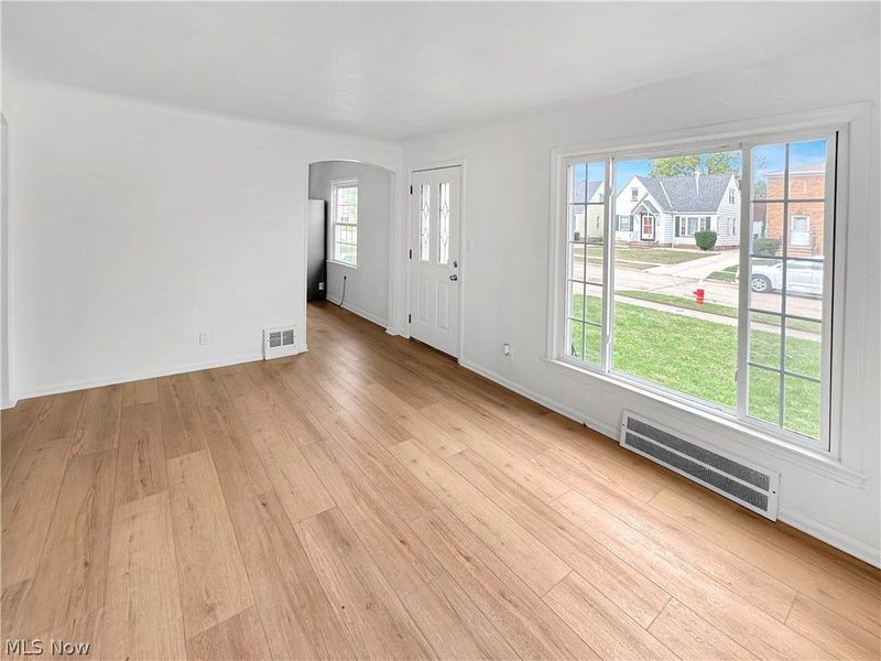5811 Orchard Avenue, Parma, OH 44129 Photo 4
