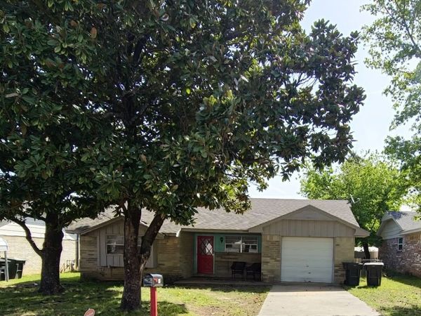 1616 N 10th Avenue , Durant, OK 74701