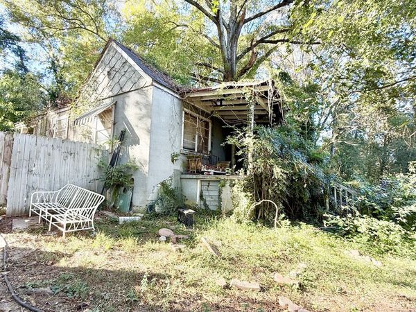 5596 Lakeside Drive, Union City, GA 30291