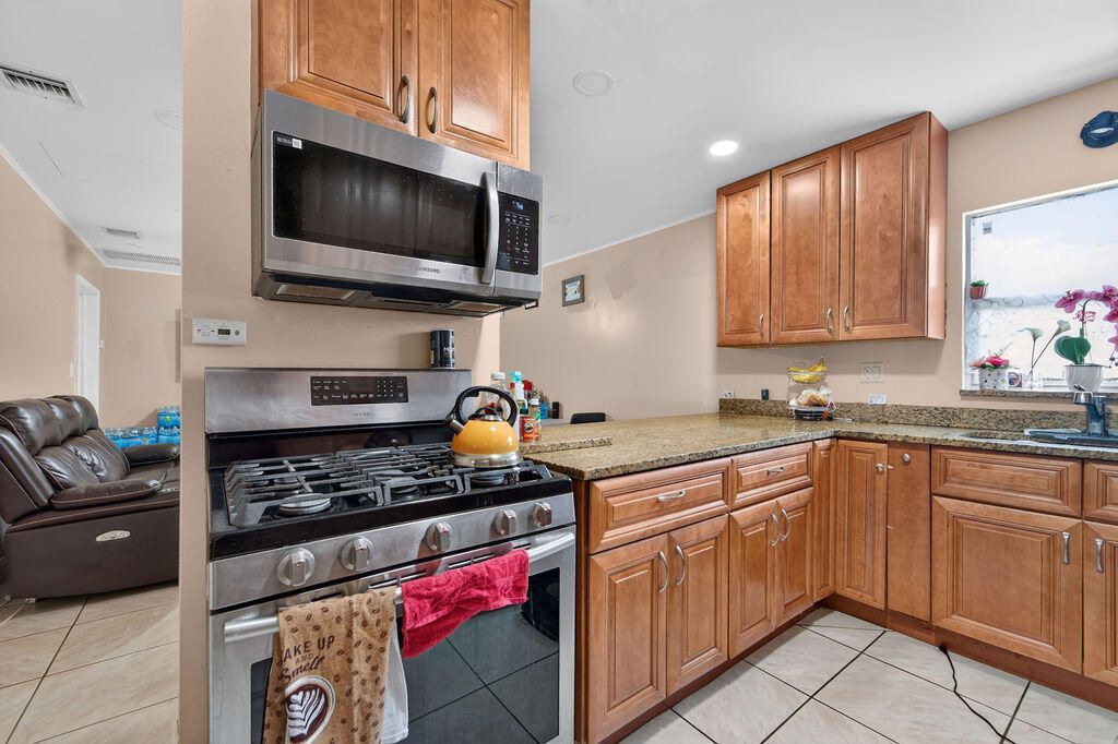 223 N F Street, Lake Worth Beach, FL 33460 Photo