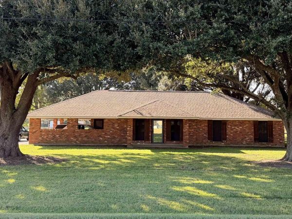 3886 Oakland Rd, Lakeland, LA 70752