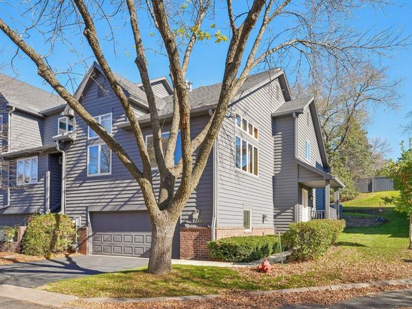 2272 Sherwood Court, Minnetonka, MN 55305
