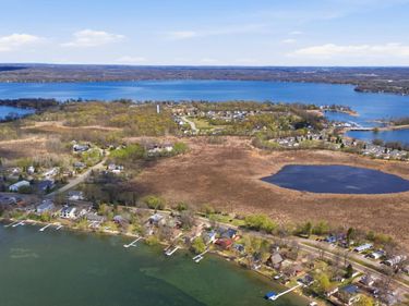 215 Shorewood Drive , Detroit Lakes, MN 56501
