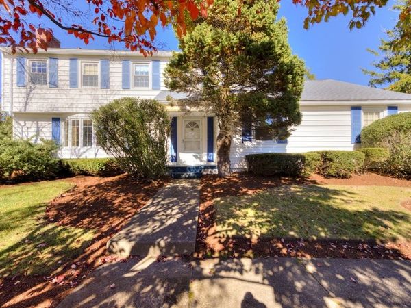 20 Dubiel Dr, Worcester, MA 01609