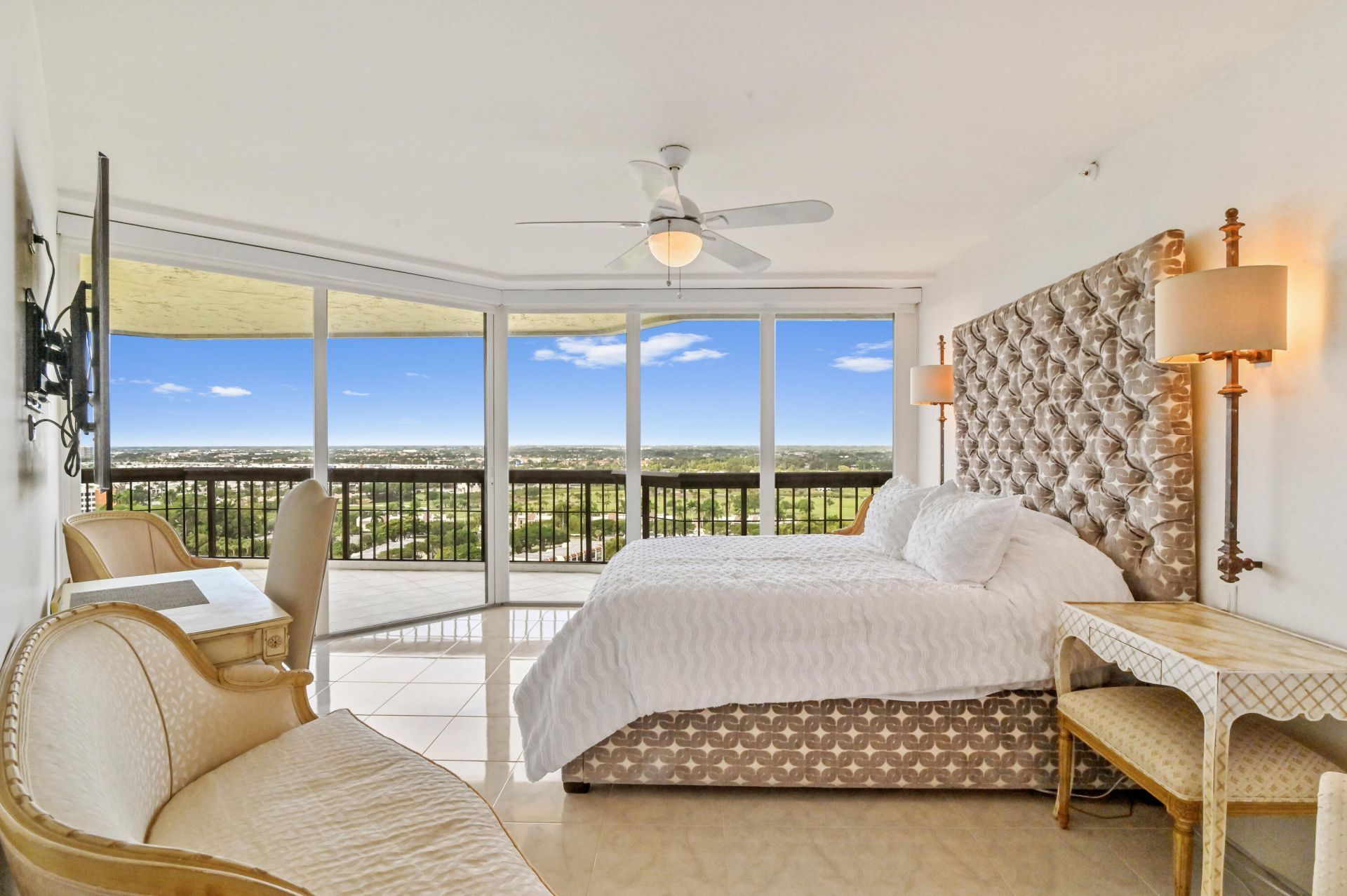 1900 Consulate Place, Unit 1704, West Palm Beach, FL 33401 Photo