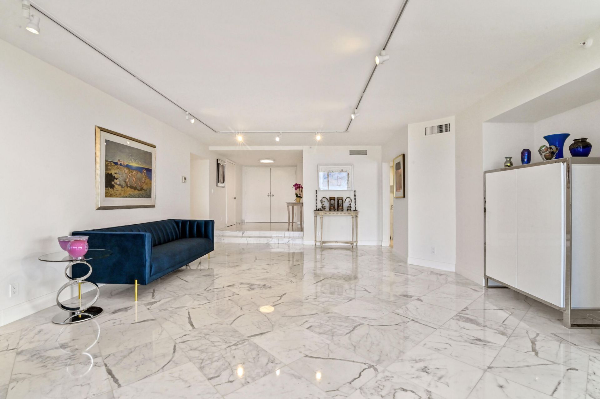 1900 Consulate Place, Unit 1704, West Palm Beach, FL 33401 Photo