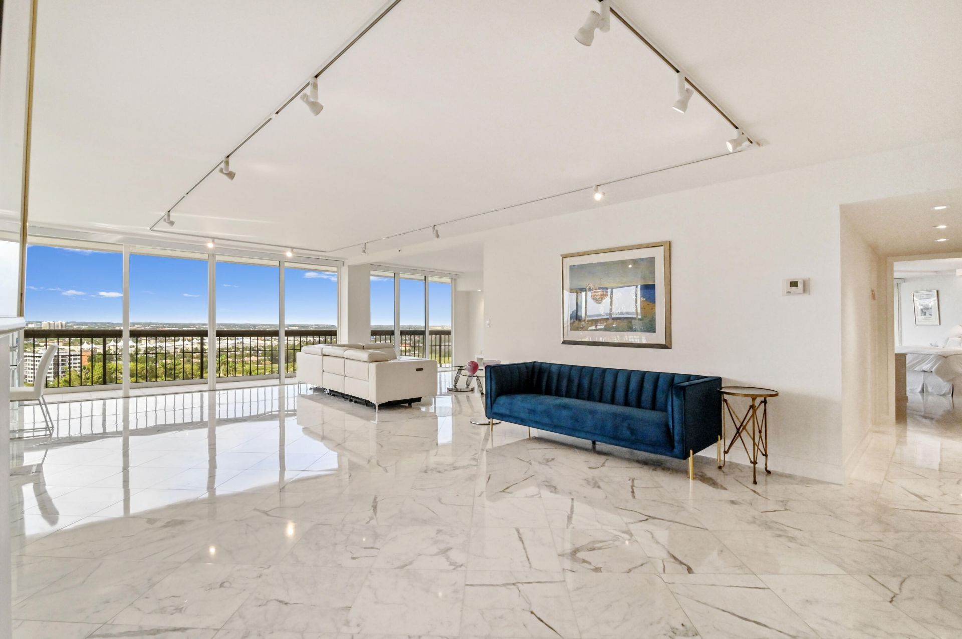 1900 Consulate Place, Unit 1704, West Palm Beach, FL 33401 Photo