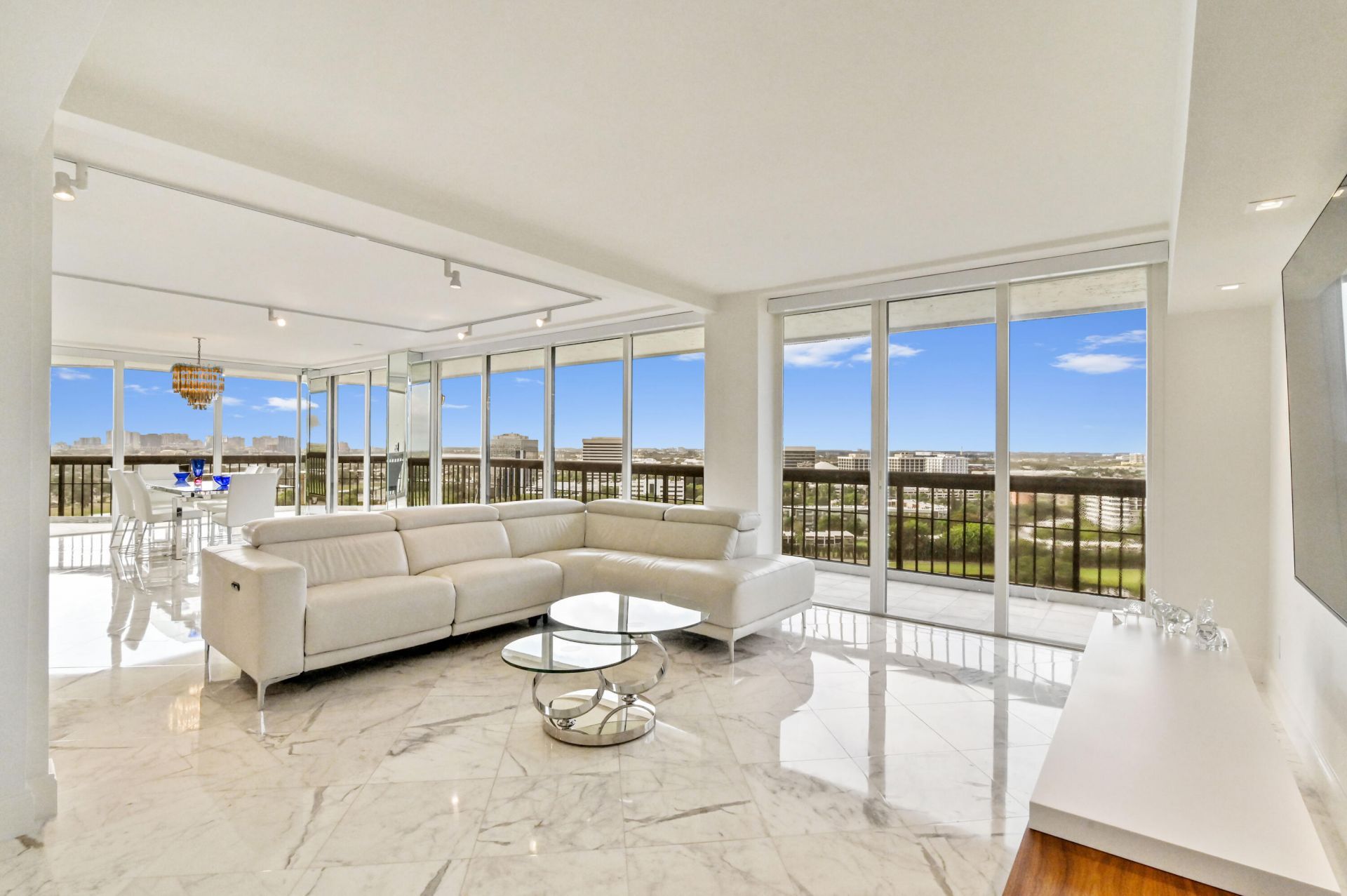 1900 Consulate Place, Unit 1704, West Palm Beach, FL 33401 Photo