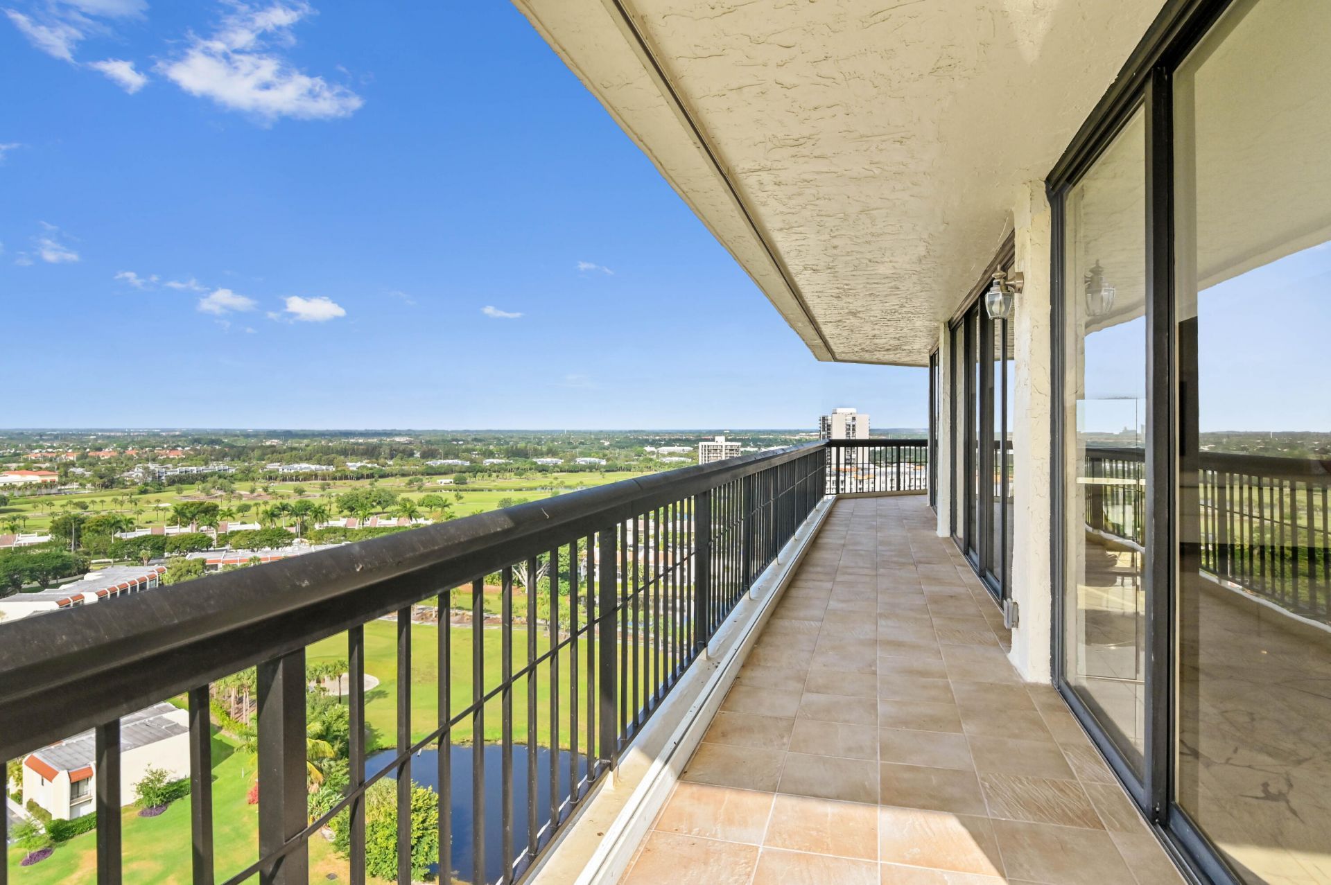 1900 Consulate Place, Unit 1704, West Palm Beach, FL 33401 Photo