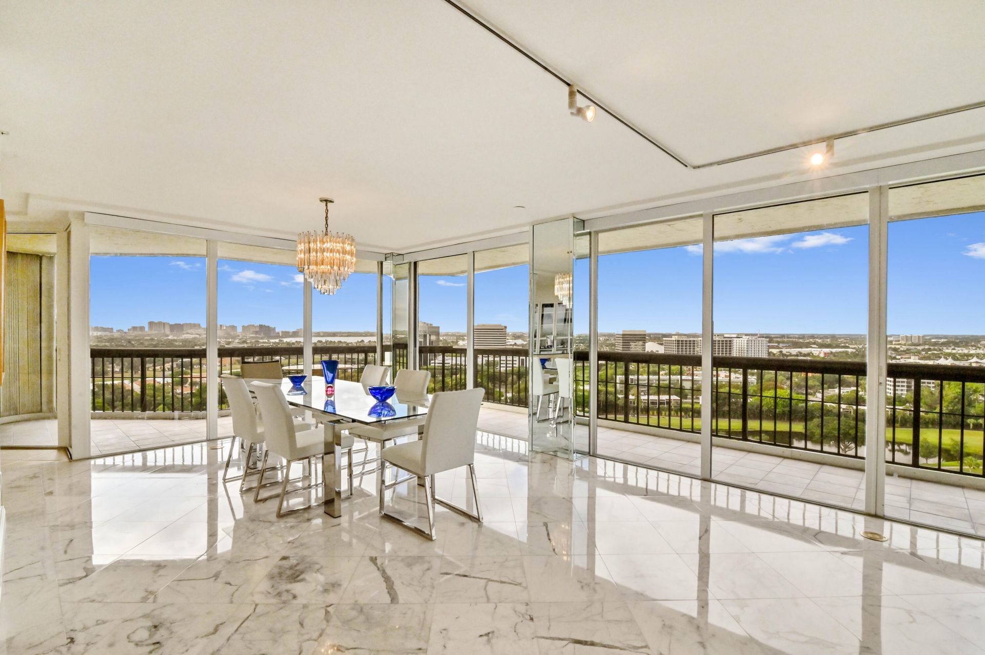 1900 Consulate Place, Unit 1704, West Palm Beach, FL 33401 Photo