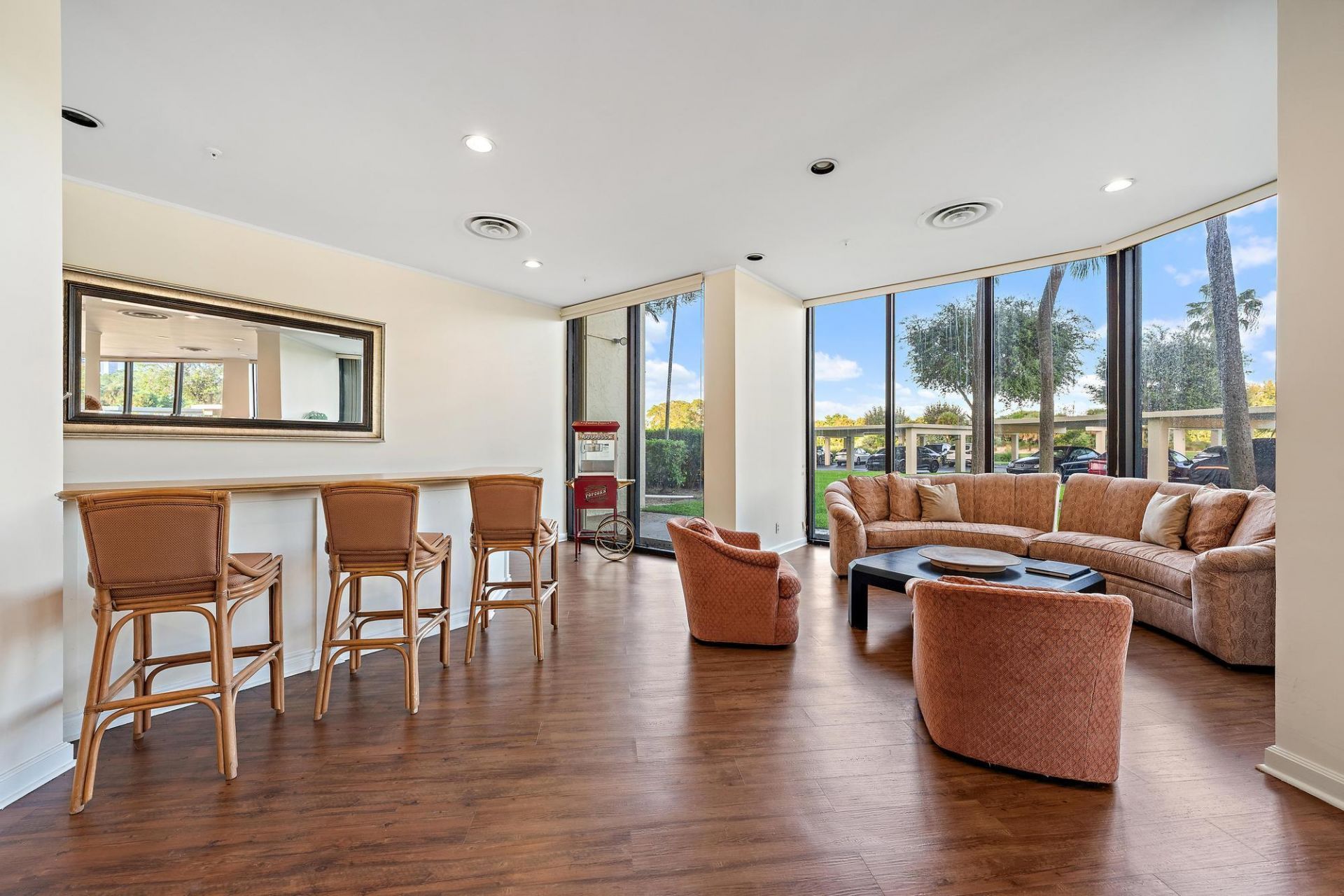 1900 Consulate Place, Unit 1704, West Palm Beach, FL 33401 Photo