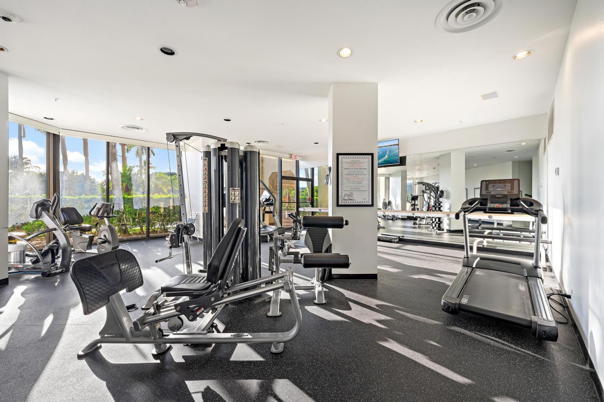 1900 Consulate Place, Unit 1704, West Palm Beach, FL 33401 Photo