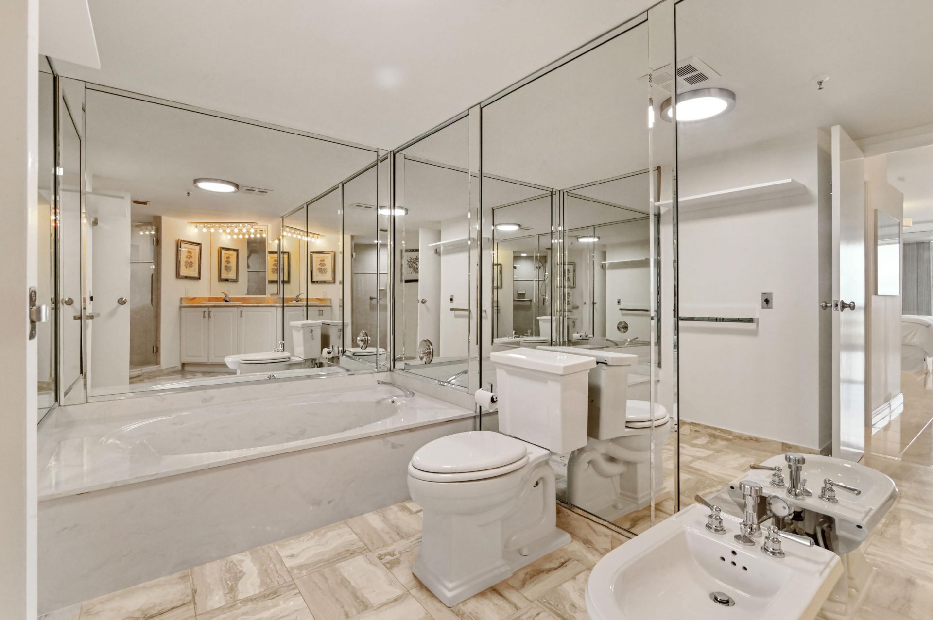 1900 Consulate Place, Unit 1704, West Palm Beach, FL 33401 Photo