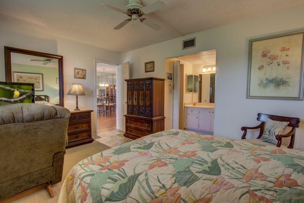 7807 Golf Cir Drive, Unit 202, Margate, FL 33063 Photo