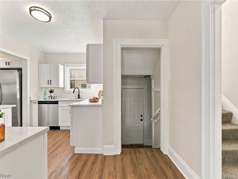 2119 Hampstead Road, Cleveland Heights, OH 44118 Photo 9