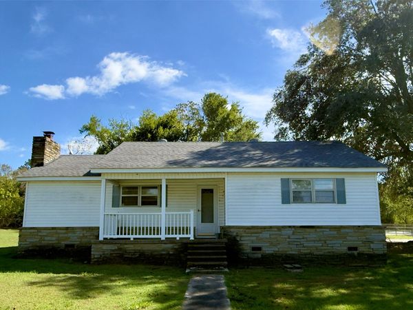 203 W 3rd Street , Kinta, OK 74552
