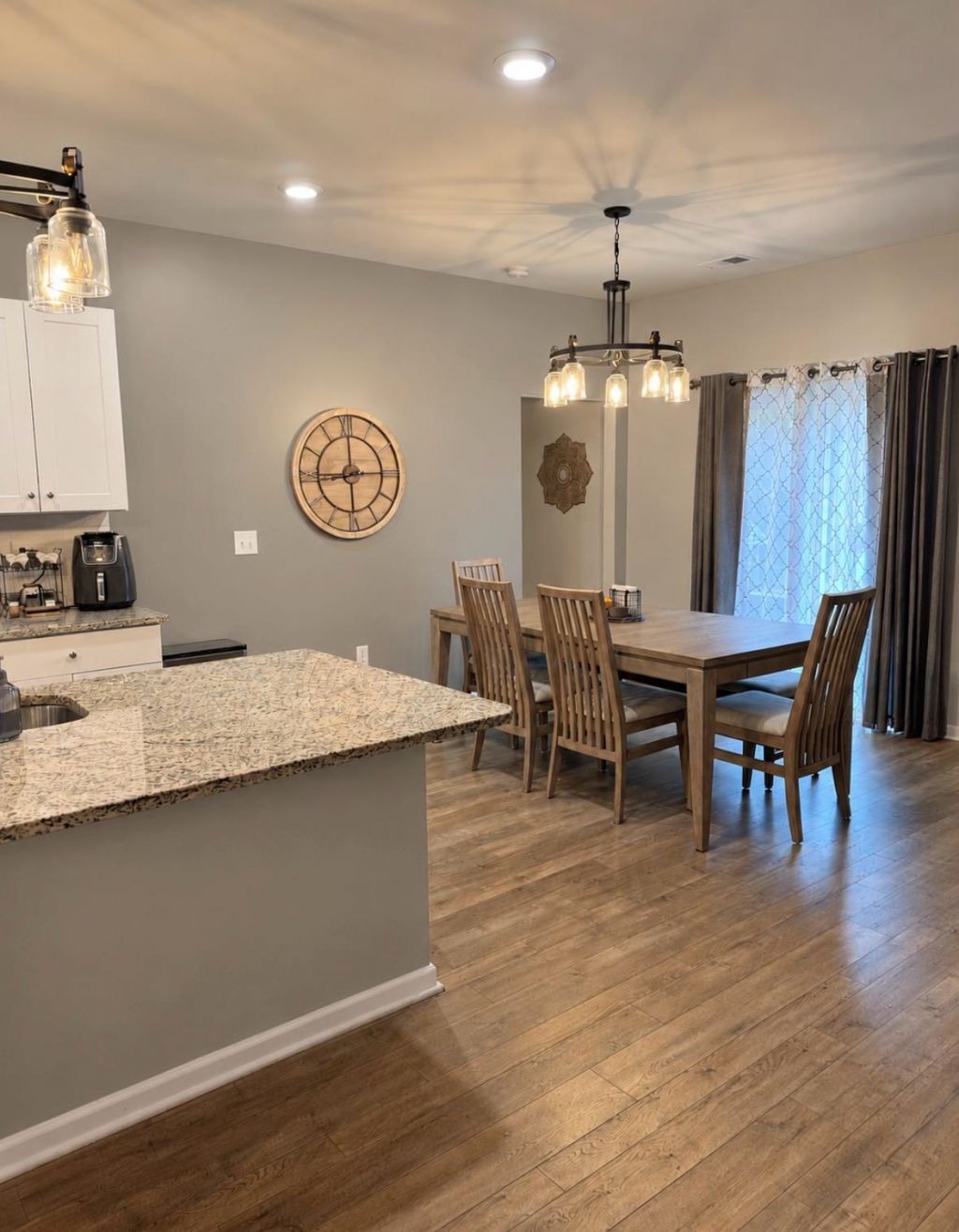 309 Reindeer Rd.  Photo 4