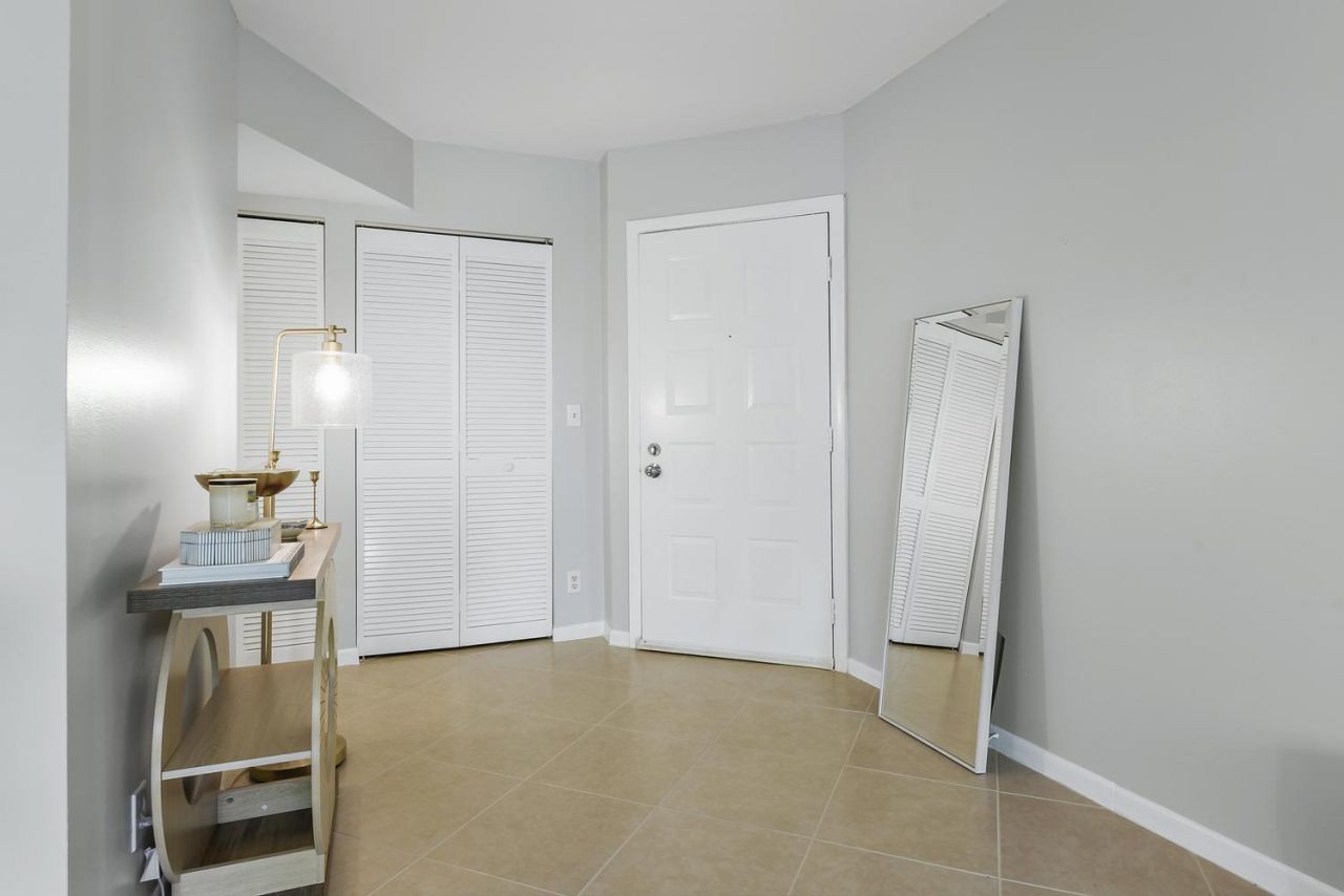 1605 S Us Highway 1, Unit B404, Jupiter, FL 33477 Photo