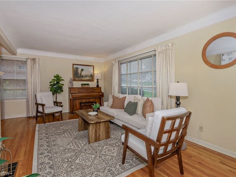 23703 E Baintree Road, Beachwood, OH 44122 Photo 5