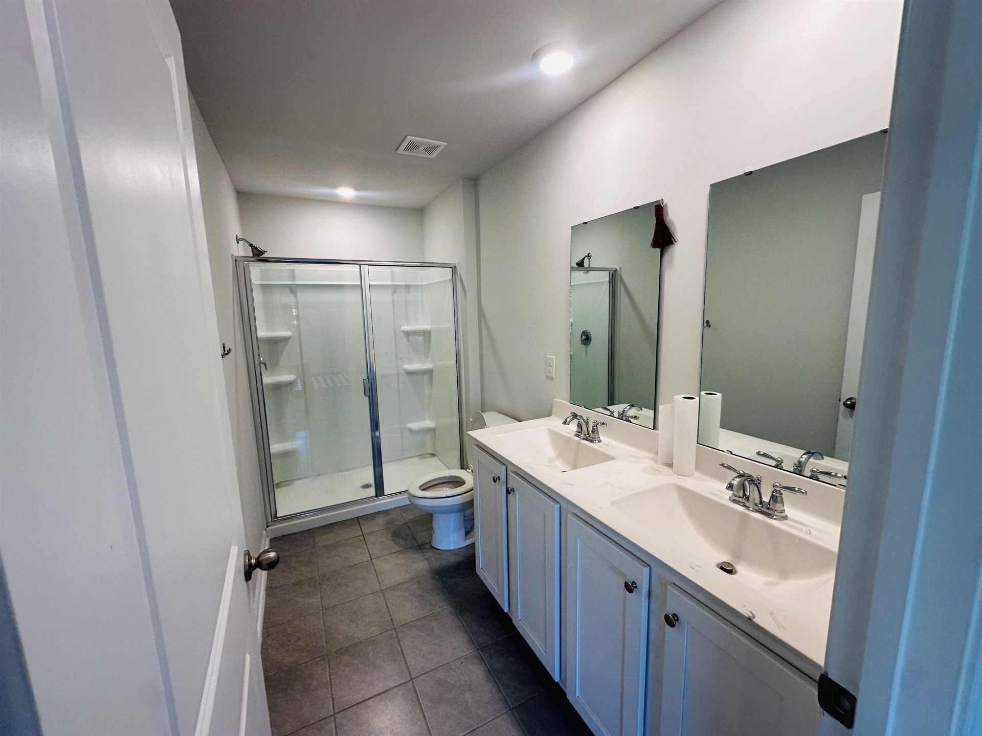 368 Logan St.  Photo 8