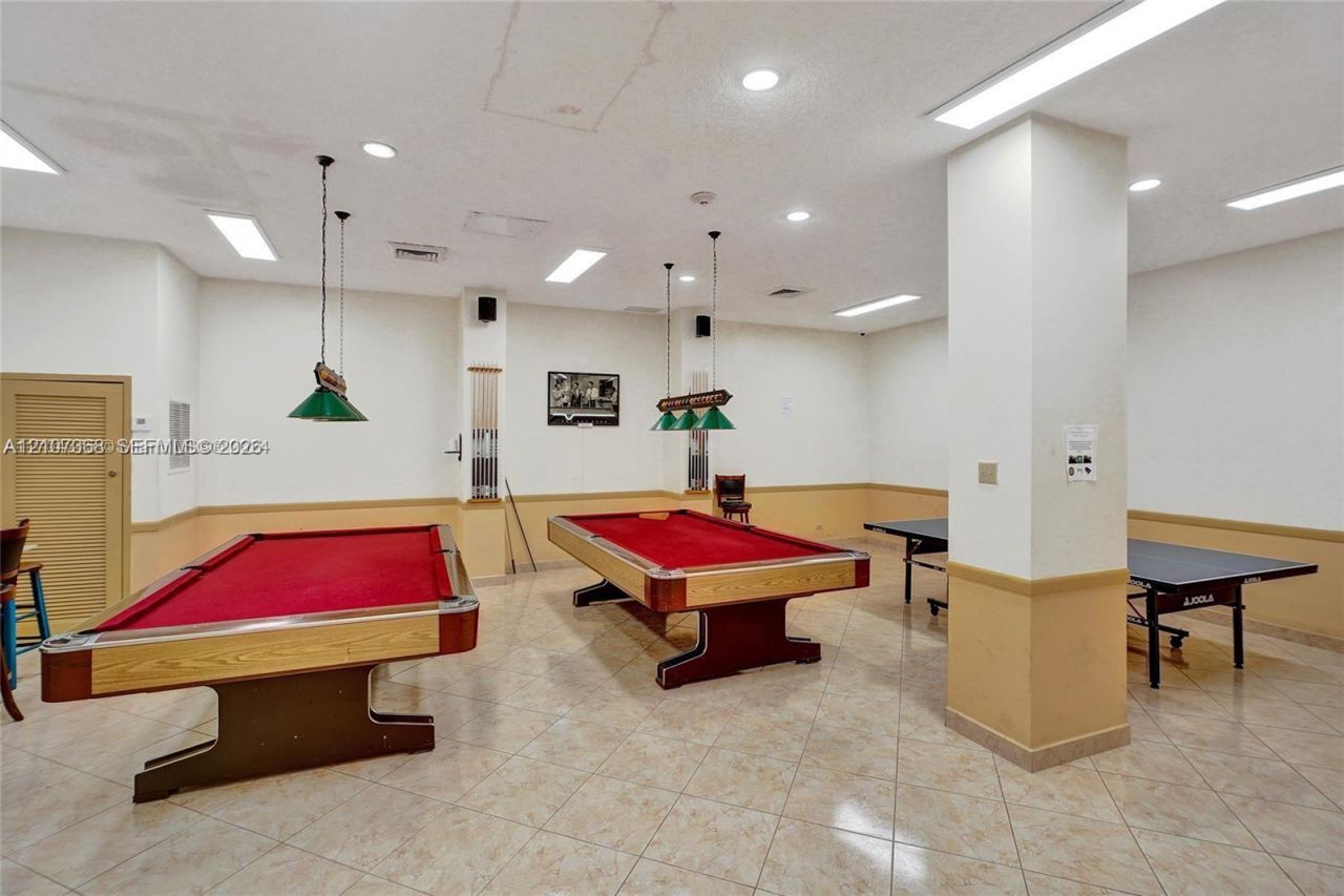 251 174th St , Unit 415, Sunny Isles Beach, FL 33160 Photo