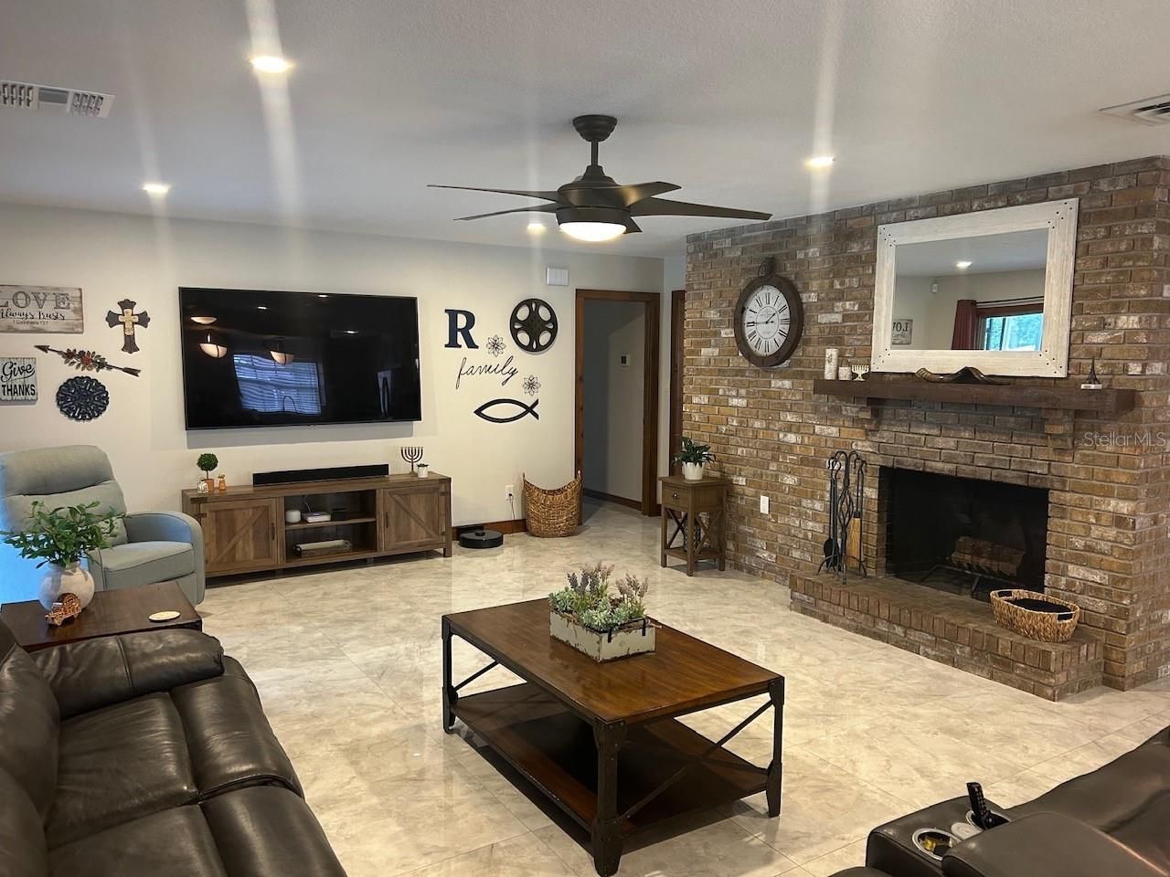 100 Palm Lake Court , Longwood, FL 32779 Photo
