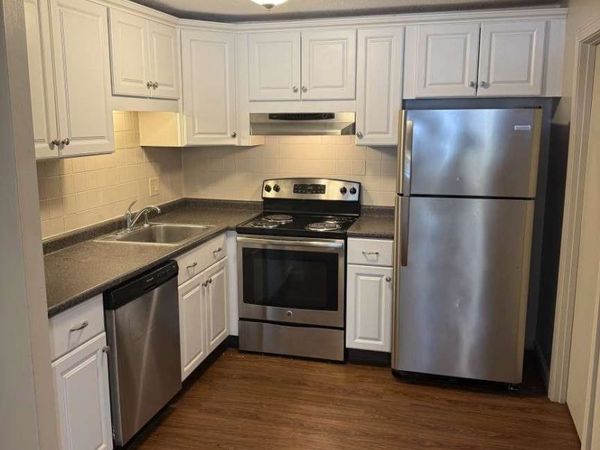 56 English Village Road, Unit 103, Manchester, NH 03102