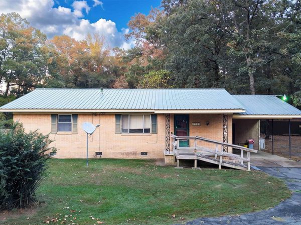 6738 Sorrells Road , Pine Bluff, AR 71603