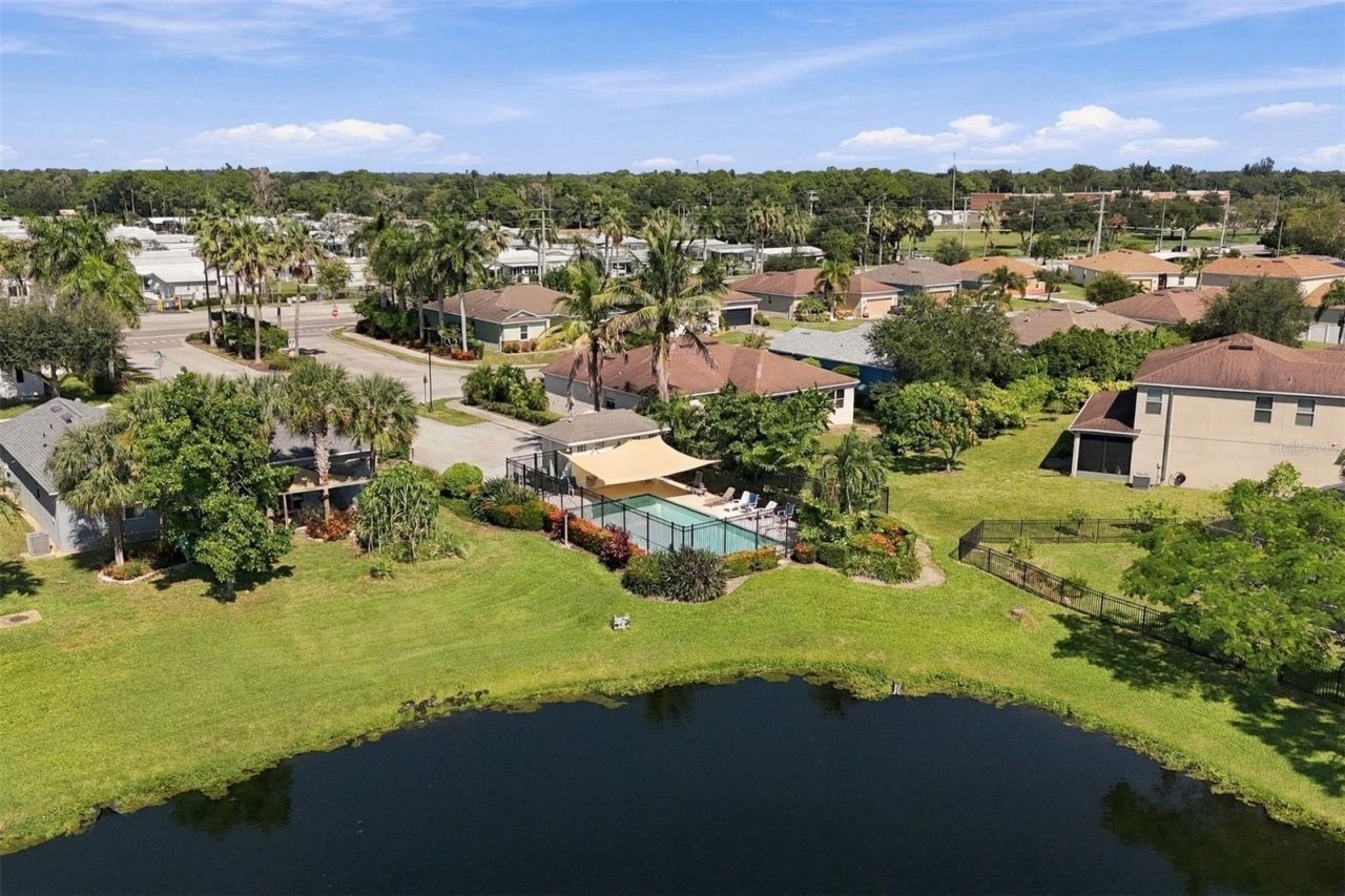 318 65th Avenue E, Bradenton, FL 34203 Photo
