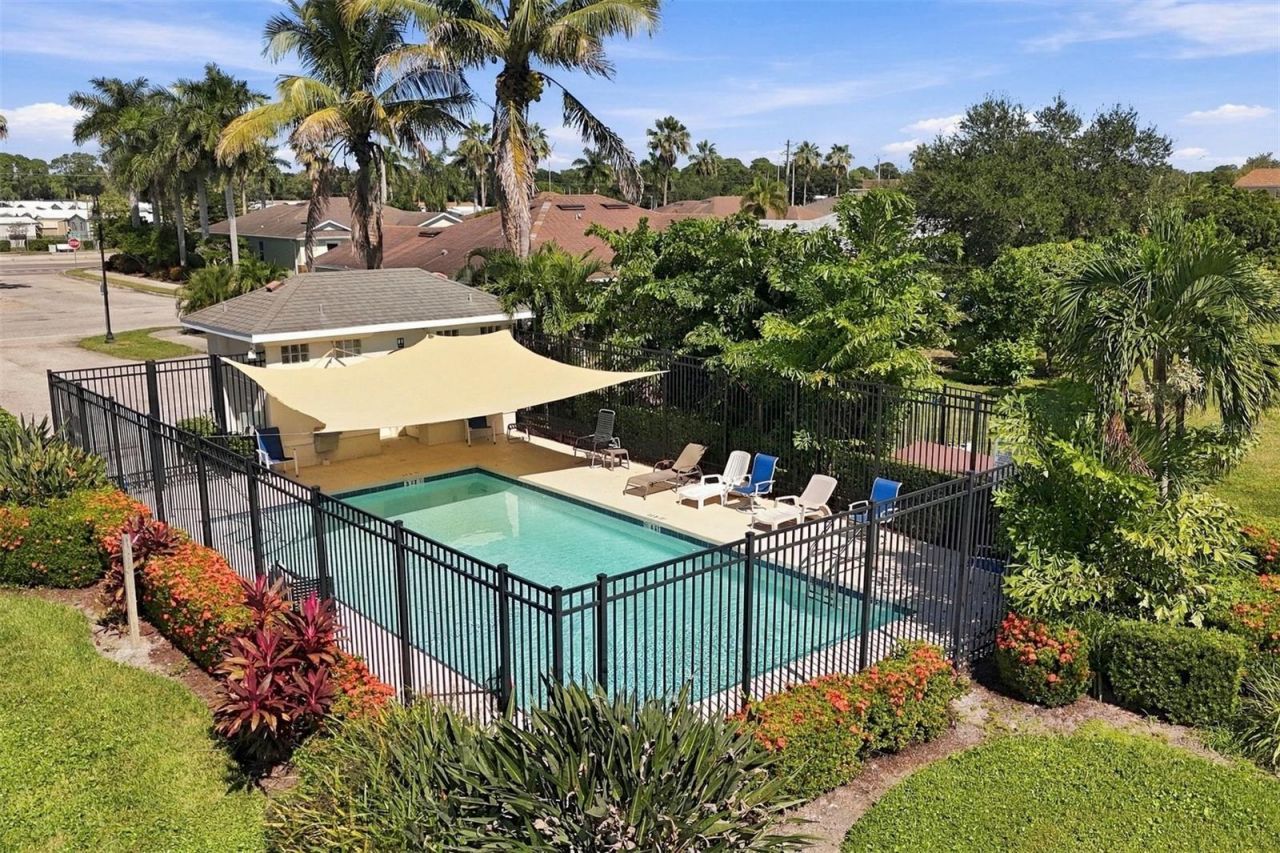 318 65th Avenue E, Bradenton, FL 34203 Photo