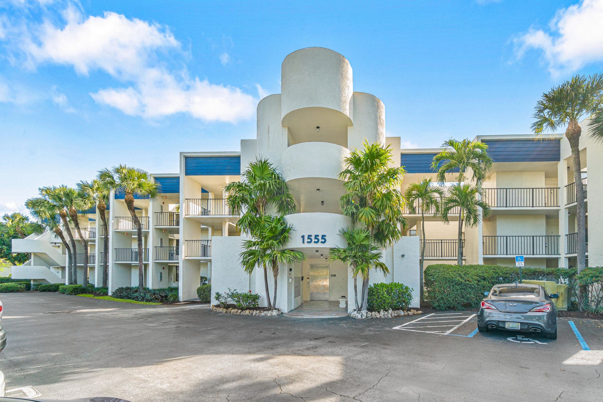 1555 S Federal Highway, Unit 203, Delray Beach, FL 33483 Photo