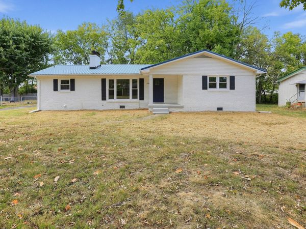 230 N Electra St, Gallatin, TN 37066