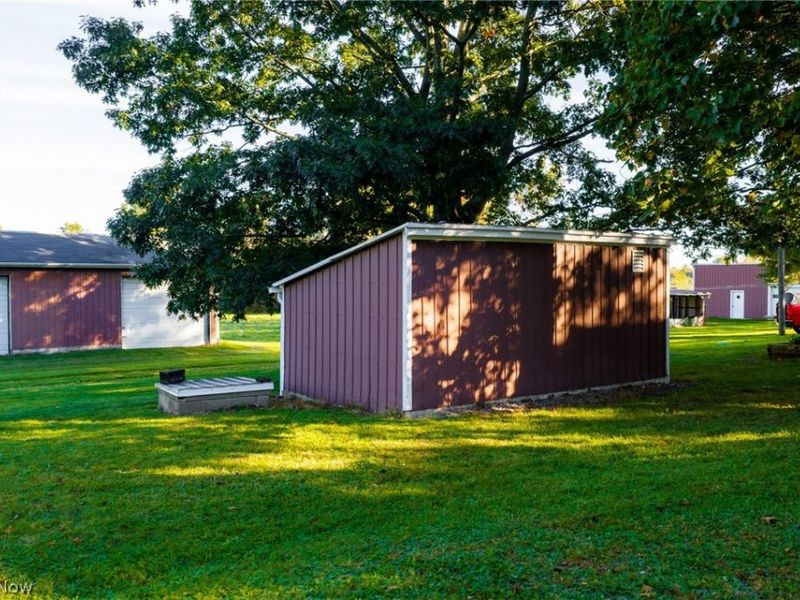6135 S Ridge West Road W, Ashtabula, OH 44004 Photo 8